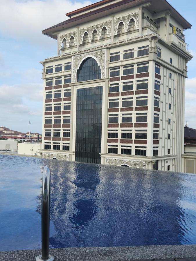 Nusa Luxurious Suite Kota Bharu Exterior photo